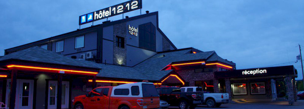 Hotel-Motel 1212 Degelis ภายนอก รูปภาพ